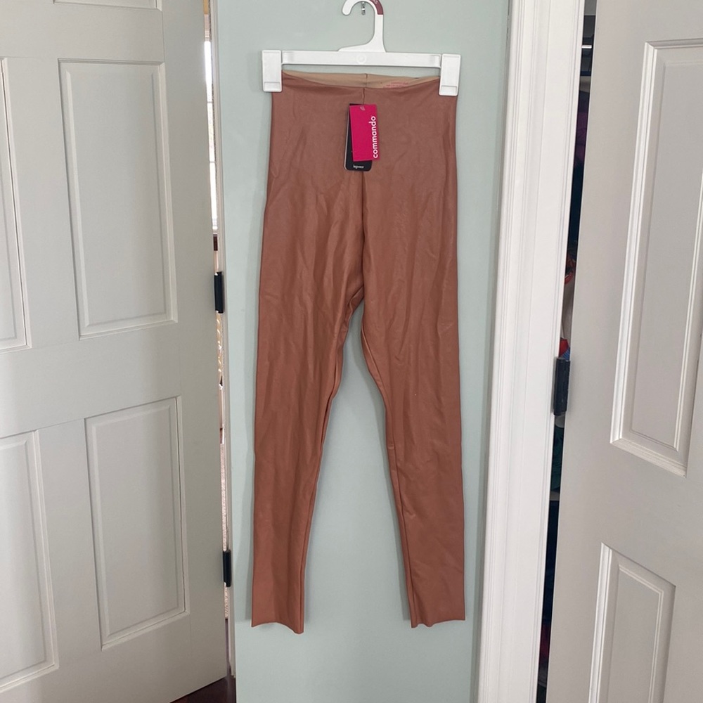 Commando Faux Leather Legging in Cocoa. Size Small. NEW W TAGS.